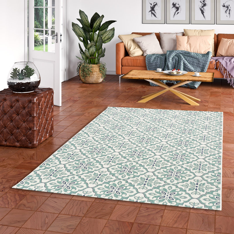 Campuzano Damask Indoor / Outdoor Area Rug, Rectangle 160cm x 230cm