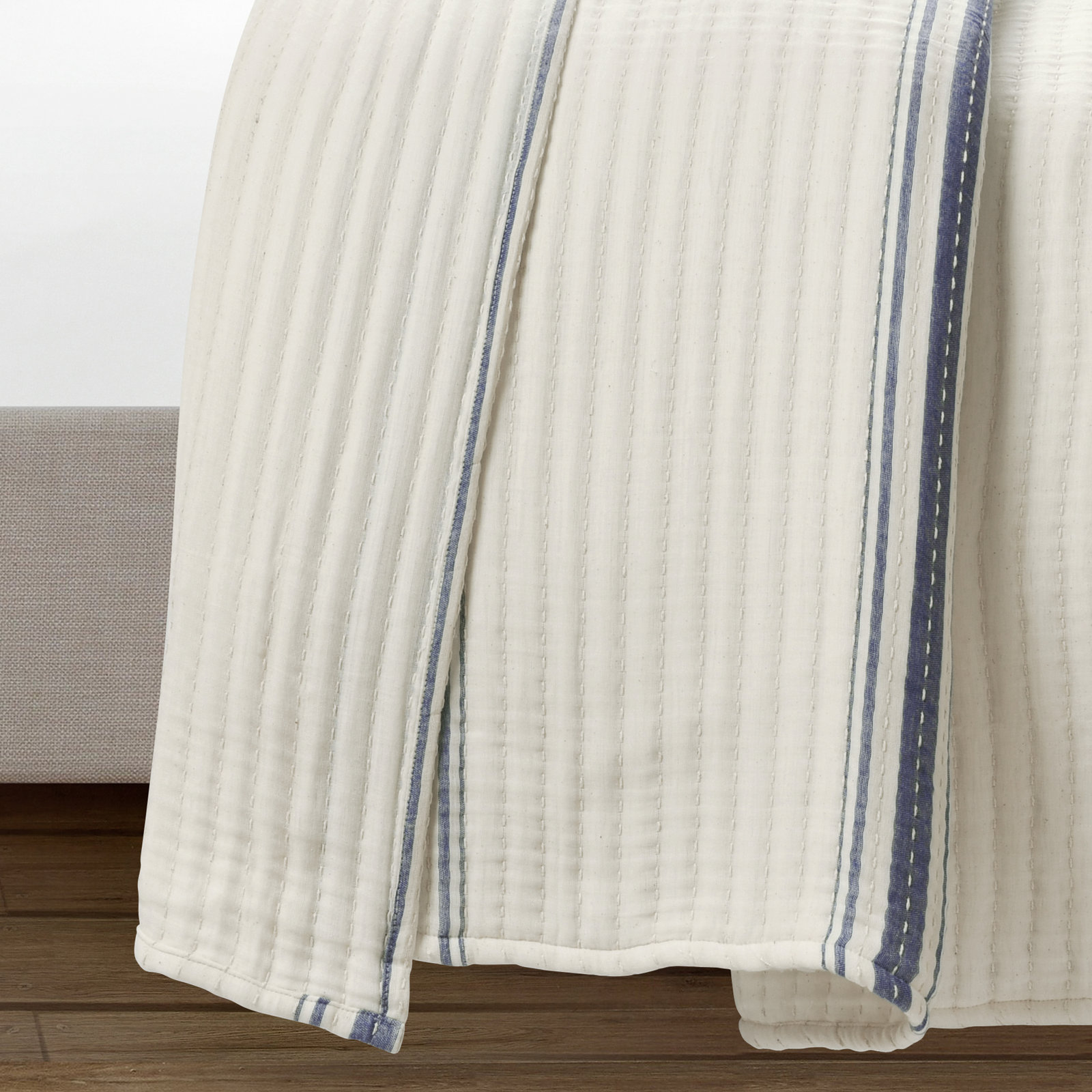Oakleaf Cotton Quilt, Queen Quilt, Navy