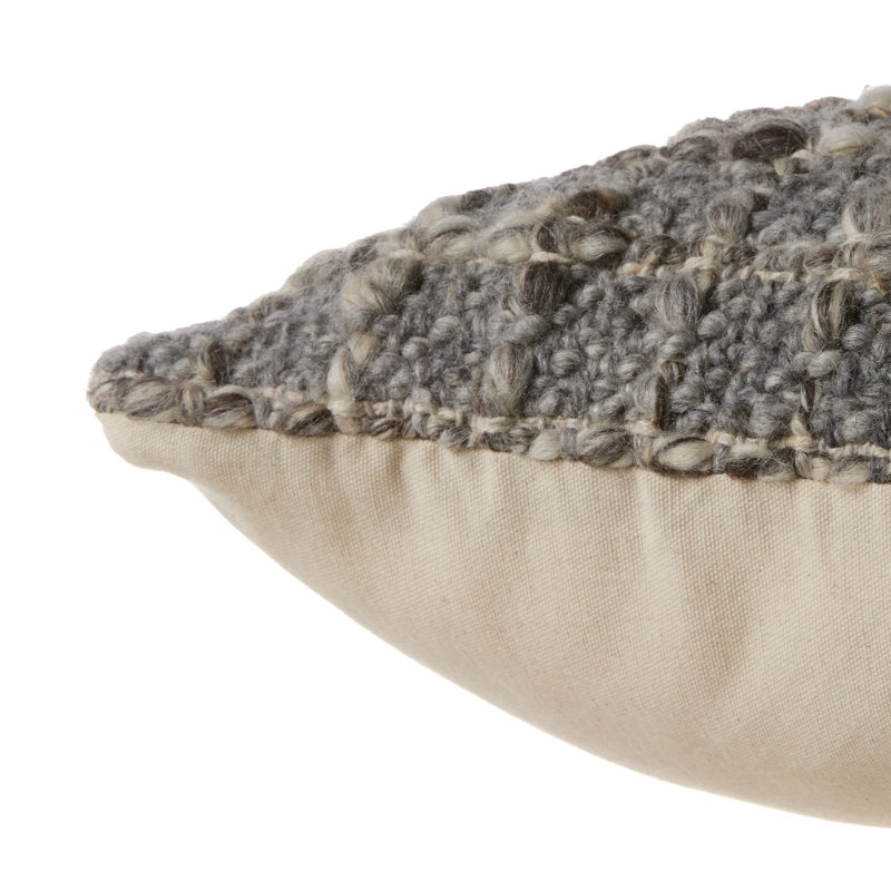 Coussin et insert fait à la main Angora Darian (22 po), Housse de coussin seulement - sans insert