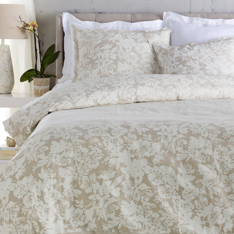Clara Traditional Duvet Cover, Twin