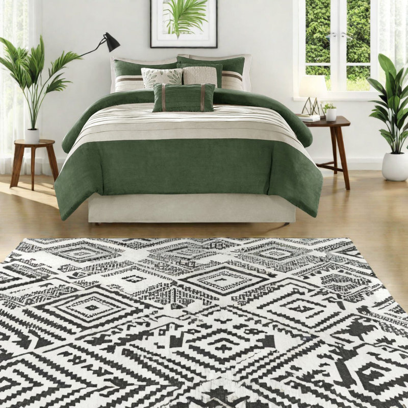 Luxurious Faux Suede Bedding Set, Polyester Comfort, Transitional Style Cal King