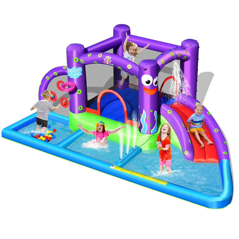 Jeu gonflable avec glissade l 182,5 po x P 118 po