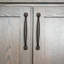 Poignée à poignée Refin Rustic Collection - 7-9 / 16 "Poignée d'armoire centre à centre en fer noir - Quincaillerie Craftsman pour tiroirs et armoires-116299530-116299538