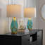 Lampe de table en métal doré avec verre turquoise et abat-jour en lin blanc - ensemble de 2