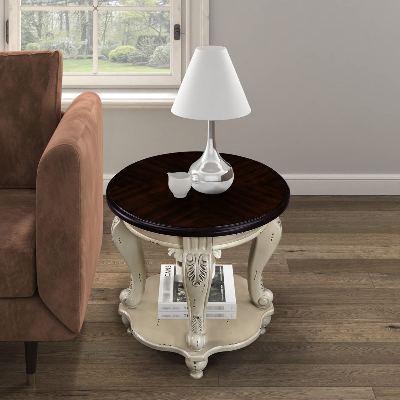 Table de bout ronde de 22 po avec tablette en bois massif et beige, assemblage facile, placage à chaud, coins arrondis sécuritaires à deux tons pour le salon, tablette en bois, à assembler, sécurisée