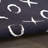 Tapis noir Arranjeet-107264577