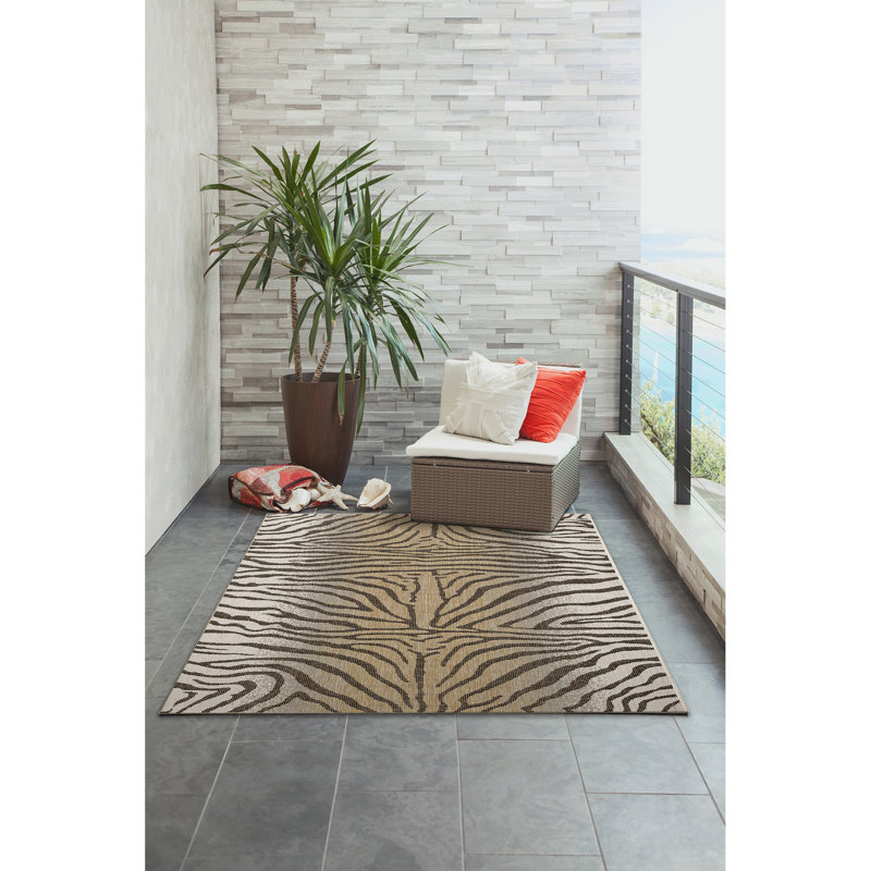 Tapis intérieur / extérieur brun clair Osman, Rectangle 6 pi 6 po x 9 pi 4 po