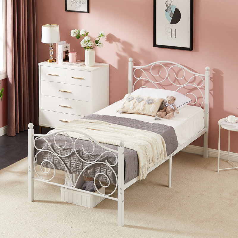 Beeru Platform Bed, Twin, White