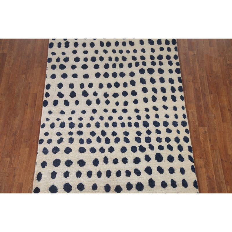 Tapis marocain moderne à pois 5 x 8