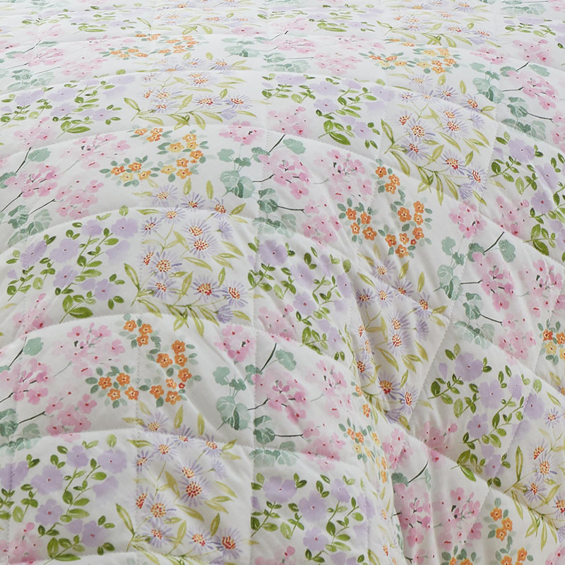 Edith Cotton Blend Bedspread with Pillowcases Included