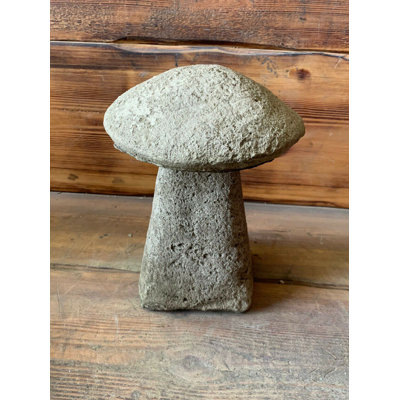 Nayla Plants & Flowers Stone Garden Statue