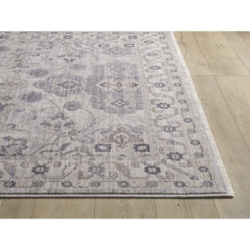 Tapis oriental gris en polyester tissé à la machine Meethu, Rectangle 7 pi 10 po x 9 pi 10 po