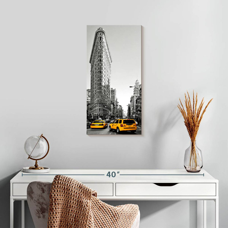 Flatiron Yellow Pop, H 24 po x l 12 po
