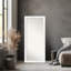 Miroir de plancher pleine grandeur incliné en bois blanc non biseauté-120330232