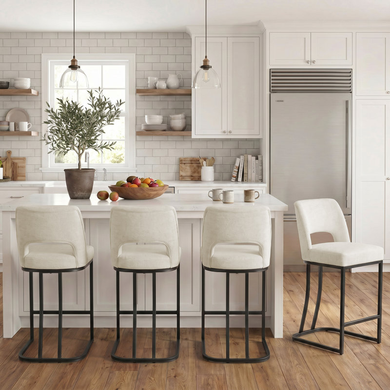 Ensemble de 4 tabourets de bar modernes à hauteur de comptoir en chenille avec dossier ouvert et base en métal noir mat pour îlot de cuisine, salle à manger