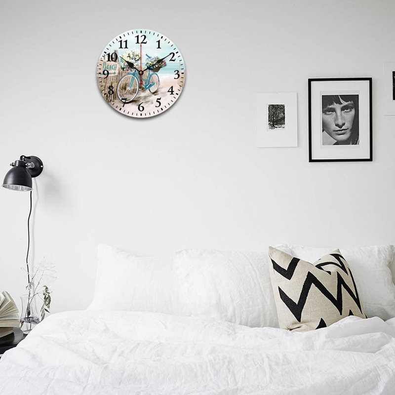 Horloge murale bleue décorative, vélo de plage floral 12 po x 12 po