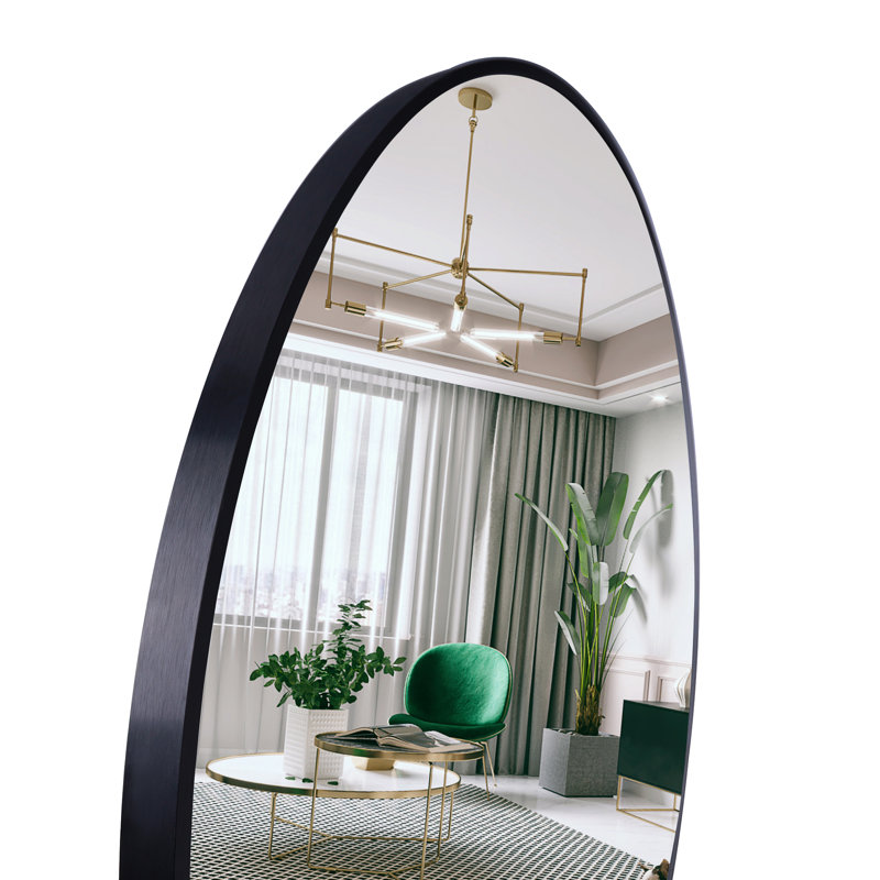Miroir de salle de bain mural Katha, H 24 po x l 24 po x P 1,10 po
