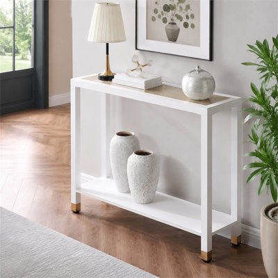 Table étroite en verre à deux niveaux de 40,9 pouces avec une tablette de rangement - disponible en or / blanc - convenant aux couloirs, aux entrées, aux salons, aux vestibules, aux couloirs et aux bureaux.