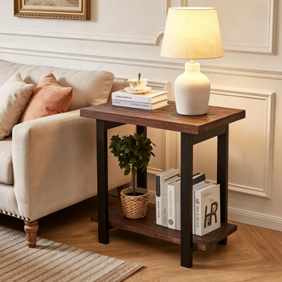 Table de bout à 2 niveaux avec rangement industriel de style campagnard, table d'appoint de table en pin massif vieilli avec pieds en bois d'hévéa, table de chevet ouverte pour le salon, la chambre à coucher et le vestibule