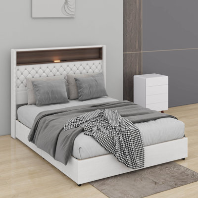 Structure de lit double en velours avec port de charge USB et veilleuse, décoration de rivet, lit plateforme à oreilles