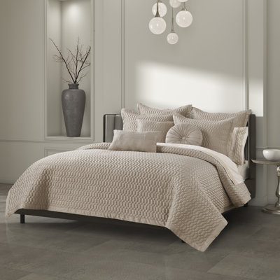 Brilliance Full/Queen 3Pc. Quilt Set