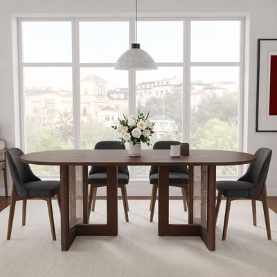 Ensemble de table et de chaises de salle à manger ovales de 170 cm (67 po) avec des chaises rembourrées, en rotin, avec double piétement pour 2 à 6 personnes.