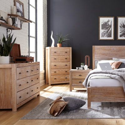 Montauk Solid Wood Piece Bedroom Set