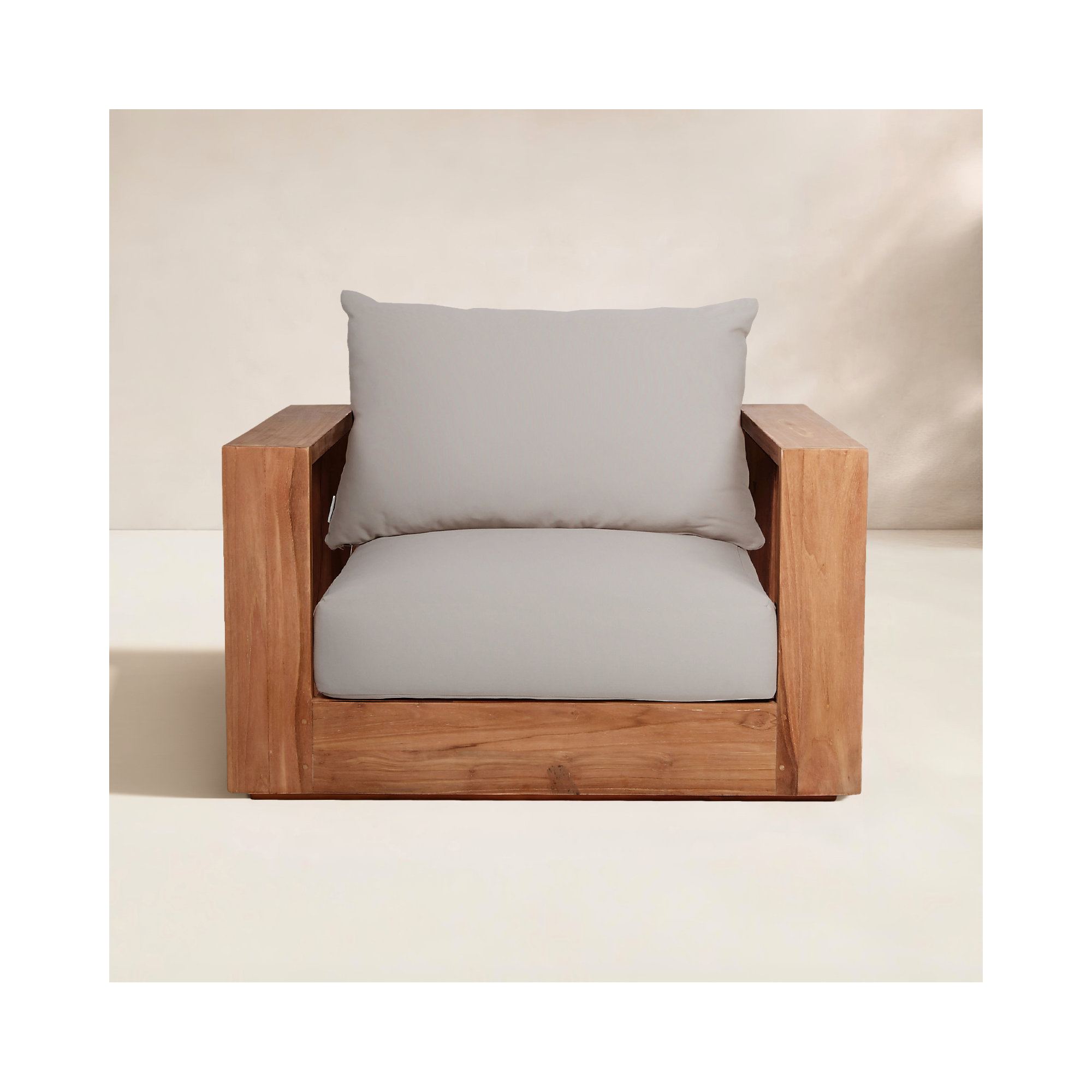 Gazel Teak Outdoor Lounge Chair, Gray