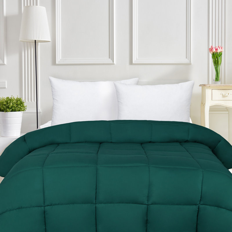 Hunter Green Twin Microfiber Reversible Comforter with Down Alternative Fill