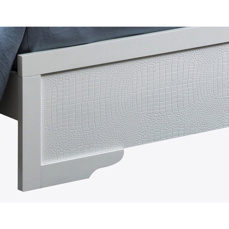 Elegant Silver Champagne Bed, White, Full