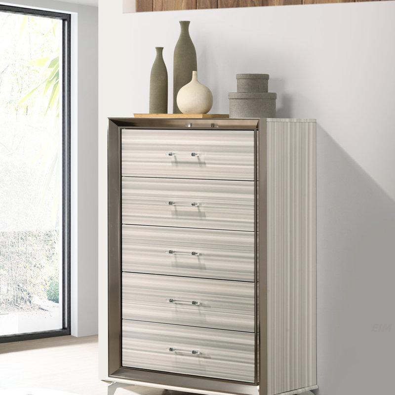 Commode étoile blanche
