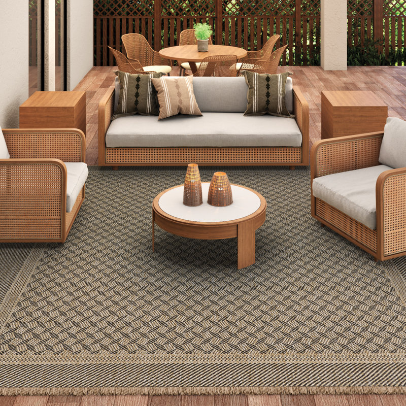 Penncross Symmetry Natural-Black Indoor/Outdoor Area Rug, Rectangle 6 pi 6 po x 9 pi