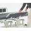 Table de chevet pour patient avec rails latéraux