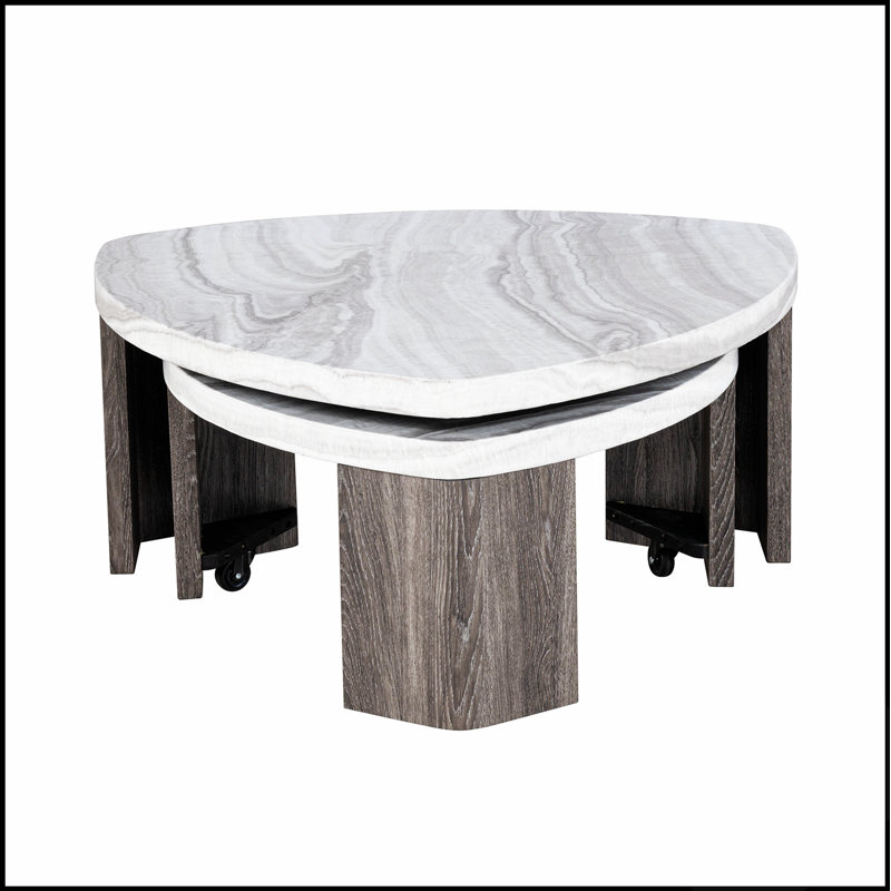 Ensemble de table triangulaire 3 pièces de style contemporain avec motif en marbre, conception peu encombrante pour le salon principal