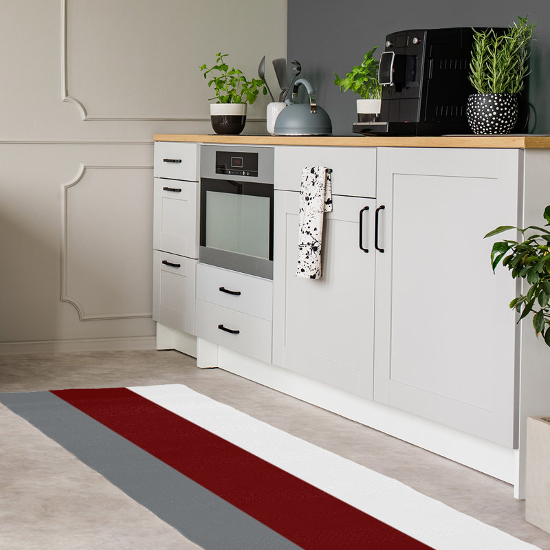 Tapis rouge / gris, Tapis de couloir 2 pi 6 po x 8 pi