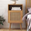 Table de chevet avec porte en rotin naturel Kunkle Bayou Breeze, table de chevet en bois pour salon et chambre à coucher
