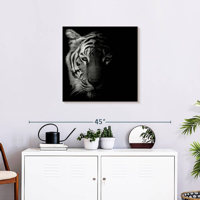 Brampt Tiger Contour, 24" H x 24" W