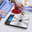 Balance de cuisine numérique 33 lb, balance alimentaire, mesure précisément les grammes et les onces pour la cuisson et la cuisson, la préparation des repas, le verre trempé, la balance à café