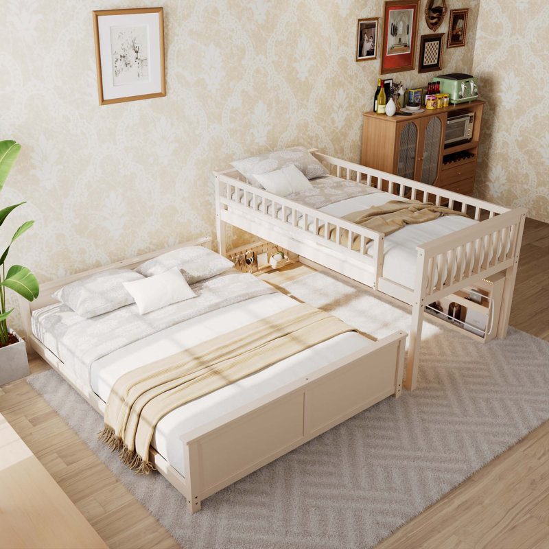 Lit superposé simple au-dessus de grand lit simple avec tablettes intégrées, lumières à changement de couleur et panneau perforé, beige