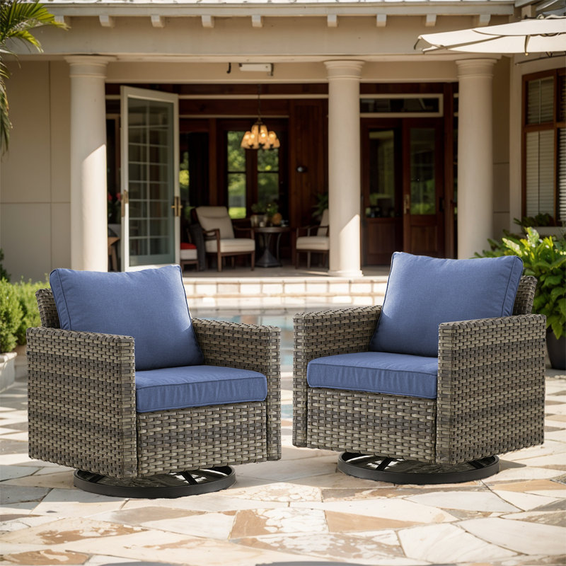 Ensemble de 2 chaises d'extérieur pivotantes en osier et rotin Ingvald, Bleu, Gris