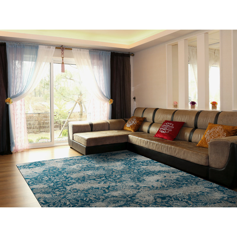 Deadra Viscose Floral Indoor Rug, Rectangle 5'3" x 7'7"