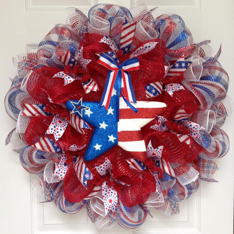 Couronne patriotique avec étoile scintillante