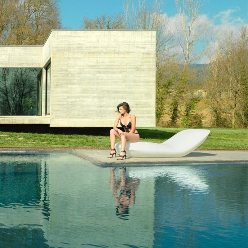 Pillow Sun Chaise Lounge, Taupe