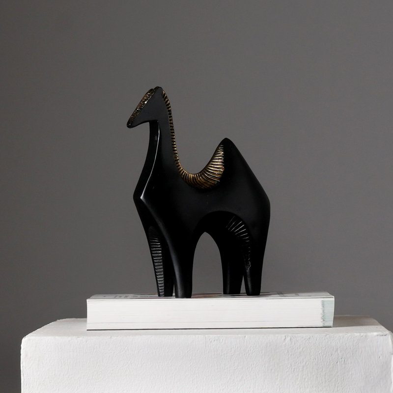 Modern Camel Sculpture – Black Matte Polyresin Table Décor Accent 