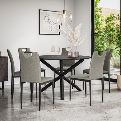 Daraich 6 - Person Dining Set
