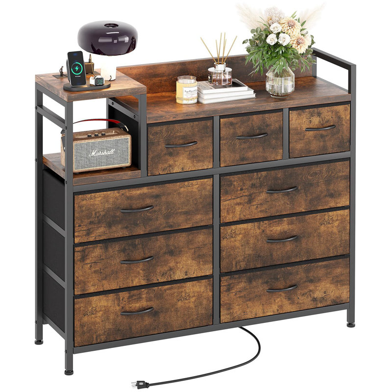 Commode à neuf tiroirs, Noir / brun rustique