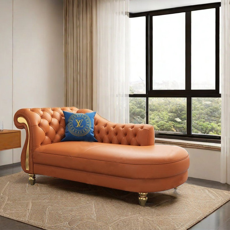 Chaise longue rembourrée en cuir moderne avec pieds en métal, Accoudoir à gauche (vu de face)