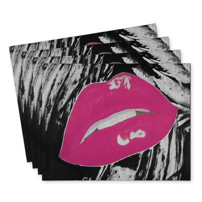 Kissable Pink Glossy Lips Polyester Kundra Set of 4