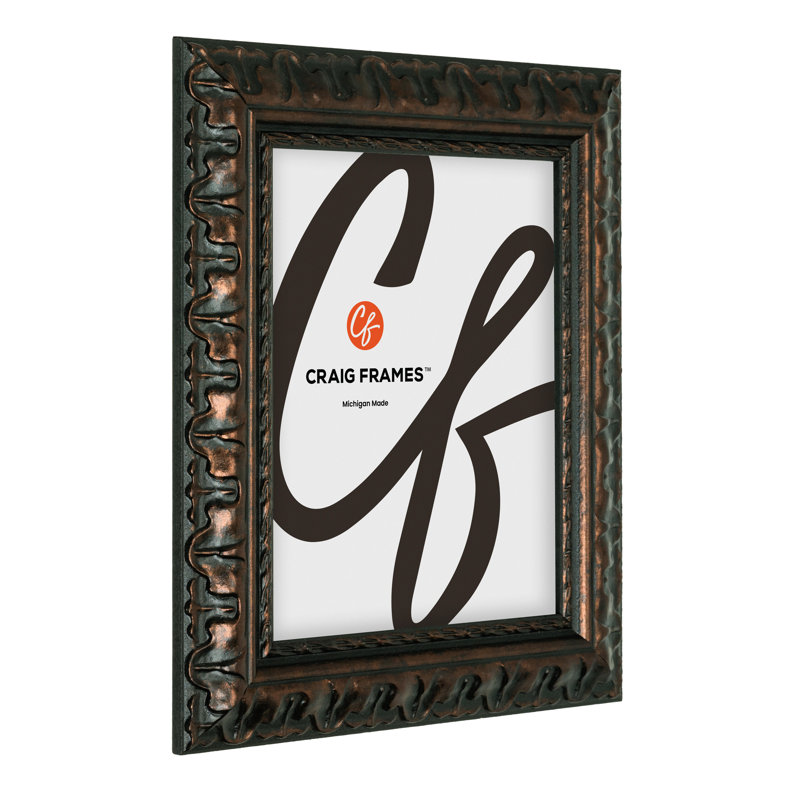 Cadre photo Craig Frames 8,5 x 11 pouces, noir-bronze, style Bravado, moulure en MDF de 2 pouces, finition peinte, vitre et système d'accrochage inclus.