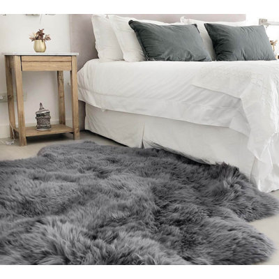 Octo Genuine Sheepskin - 8-Pelt Natural Lambskin - Grey